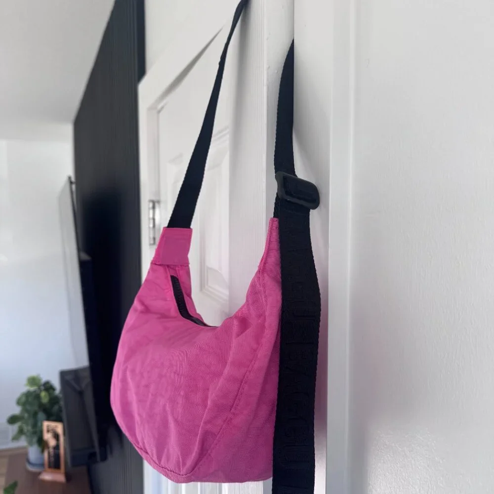 BAGGU Small Nylon Crescent Bag | Hot Pink - Picture 4 of 6